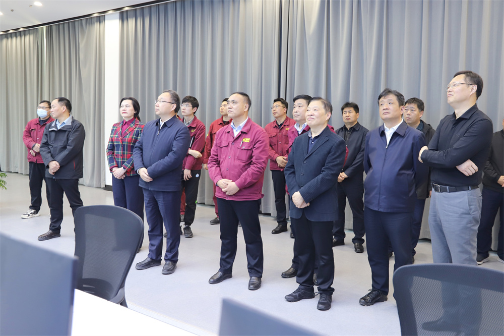 市政協主席戚壽余來淮鋼走訪調研